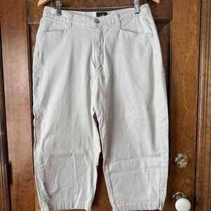 Lee Khaki Capris Size 12